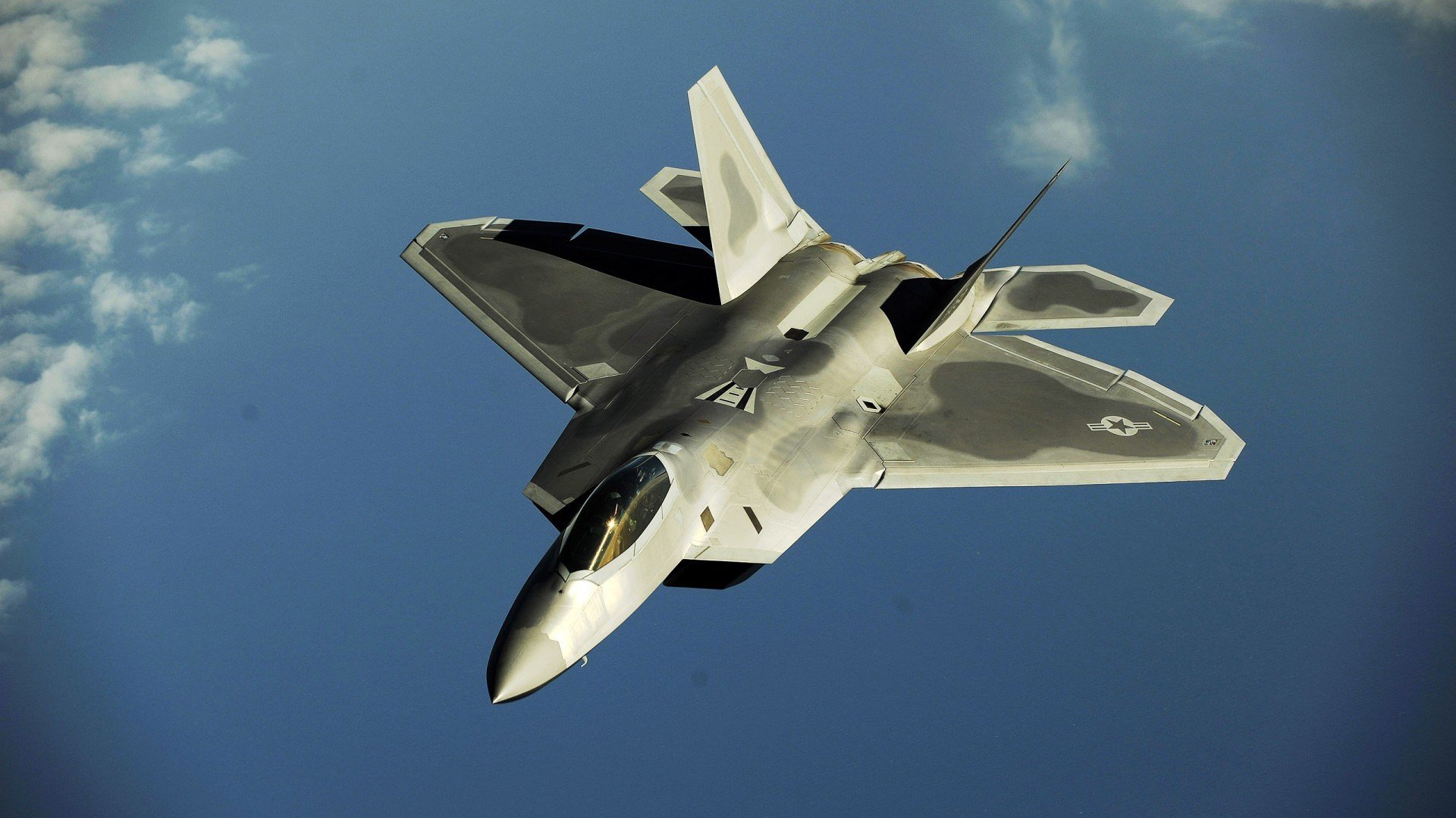 铁闸与利剑，卢卡库的封神之夜与西班牙的哲学胜利