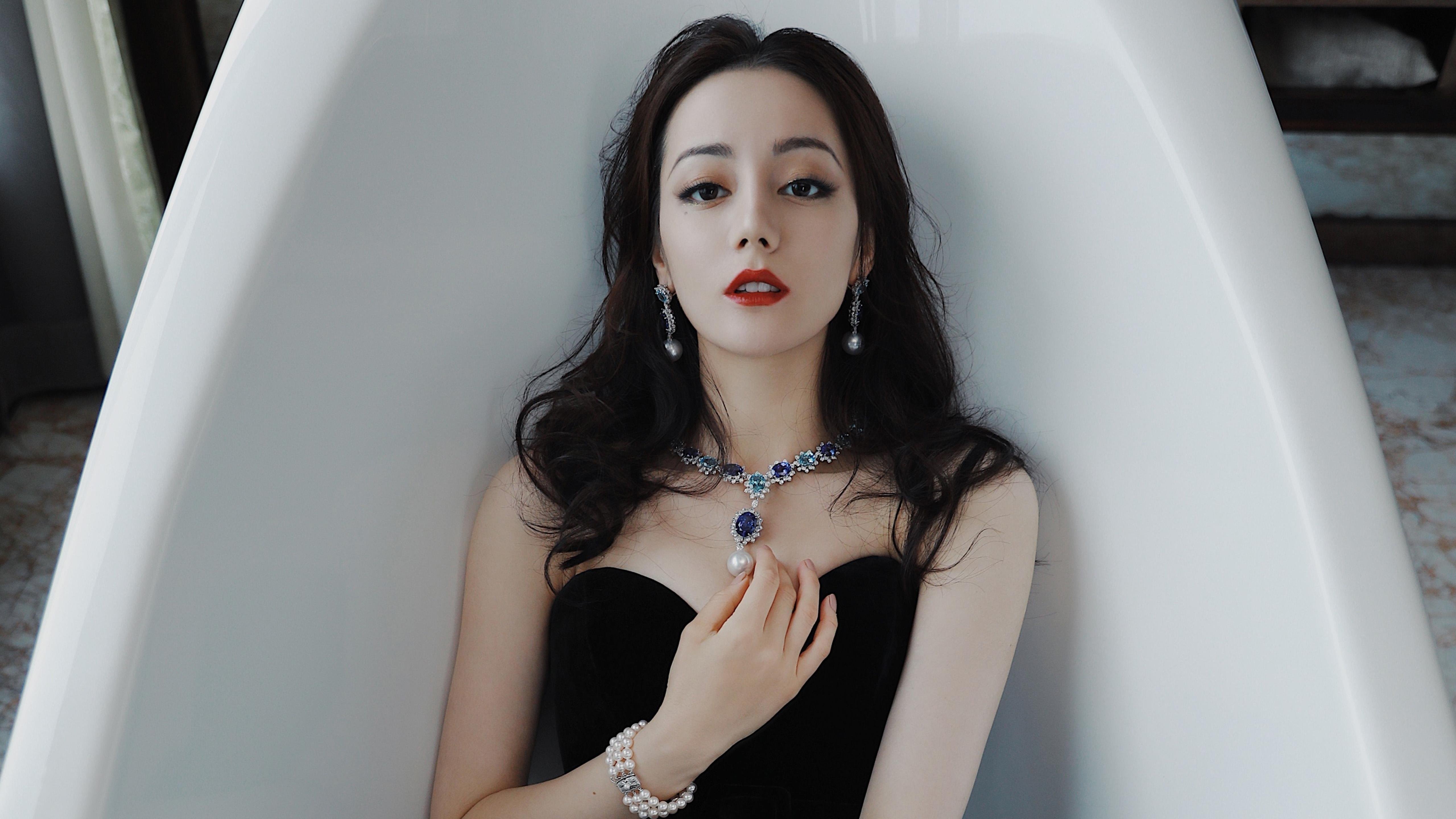 极速与智慧，中国车手在F1揭幕战上演赛道击溃