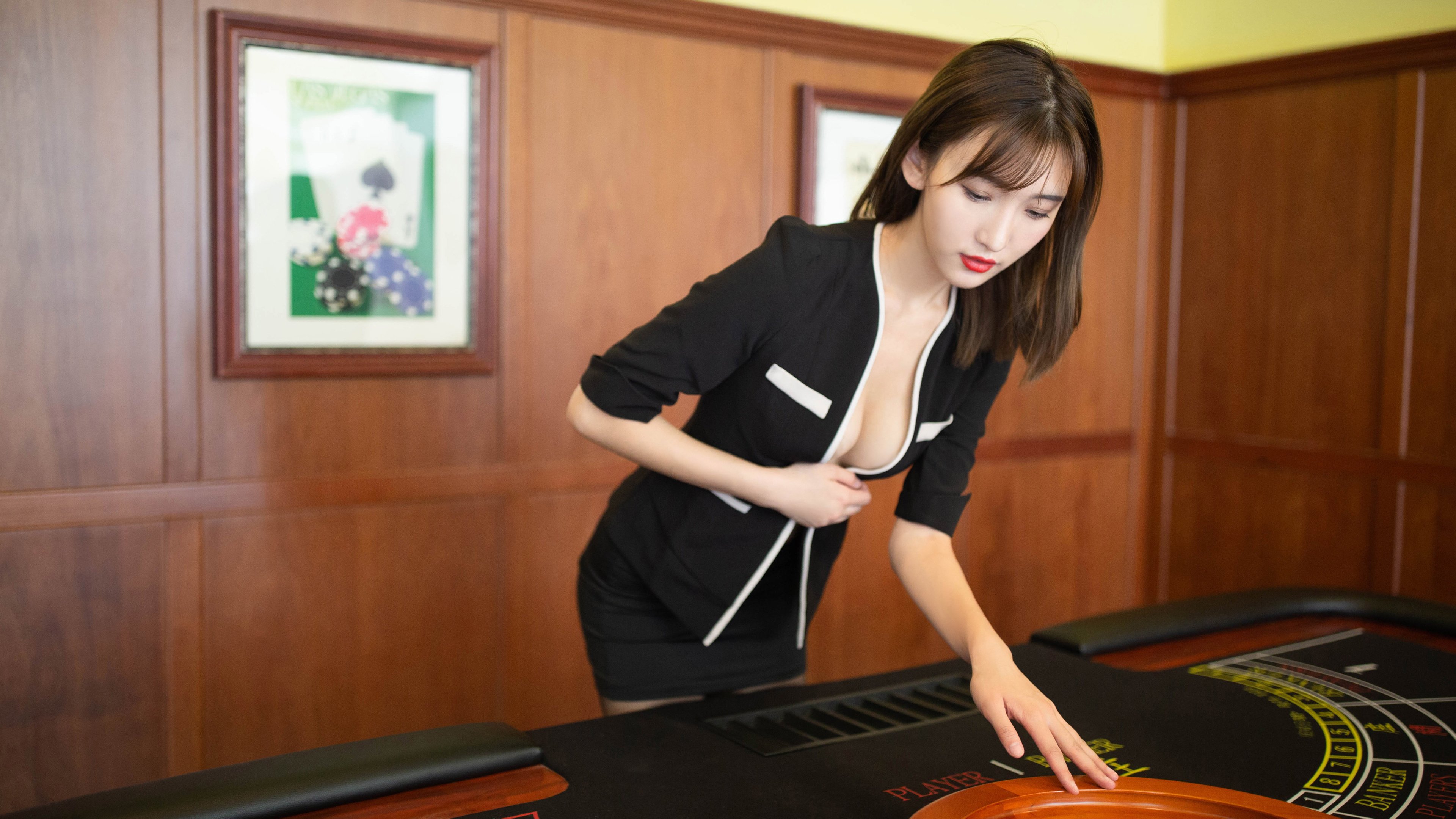 太阳照常升起,萨拉赫独耀安菲尔德,利物浦新火力压制皇家社会